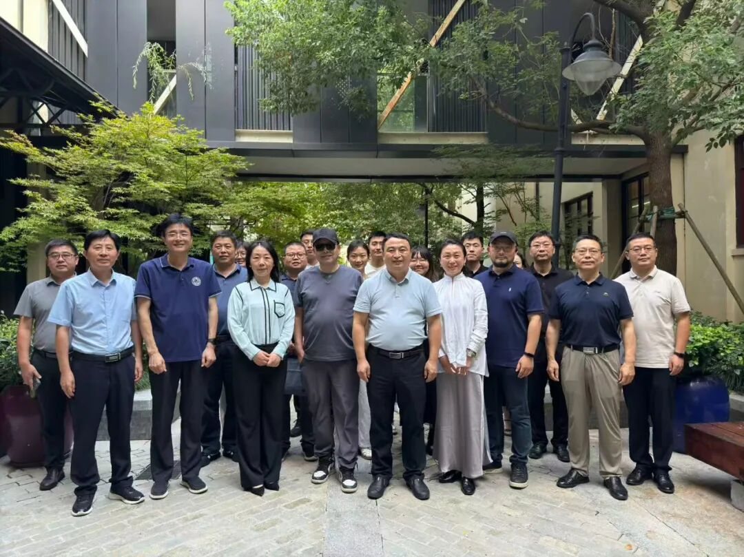 安徽省领导专家一行调研上海吾是吾文化科技,共探数字文化与科技融合新未来
